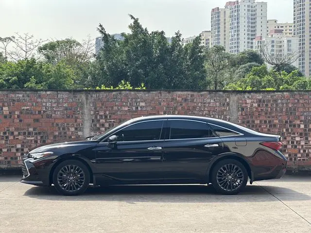 TOYOTA Asian dragon 2.0L XLE Exclusive Edition Country VI