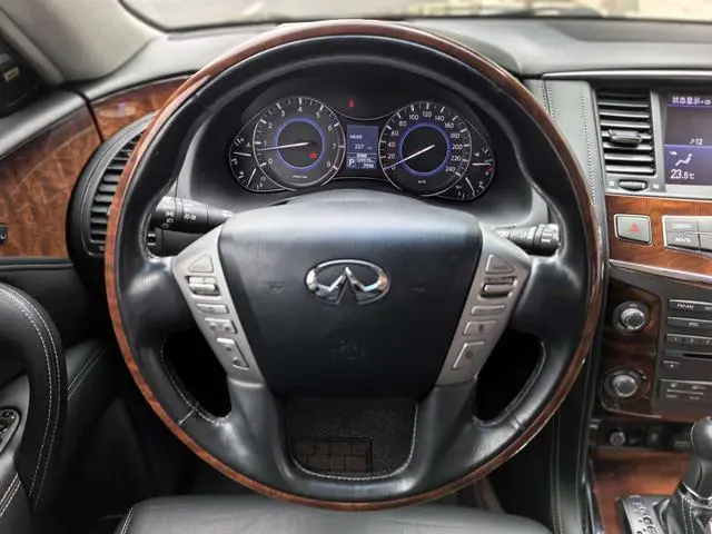 Infiniti Infiniti QX80 5.6L 4WD