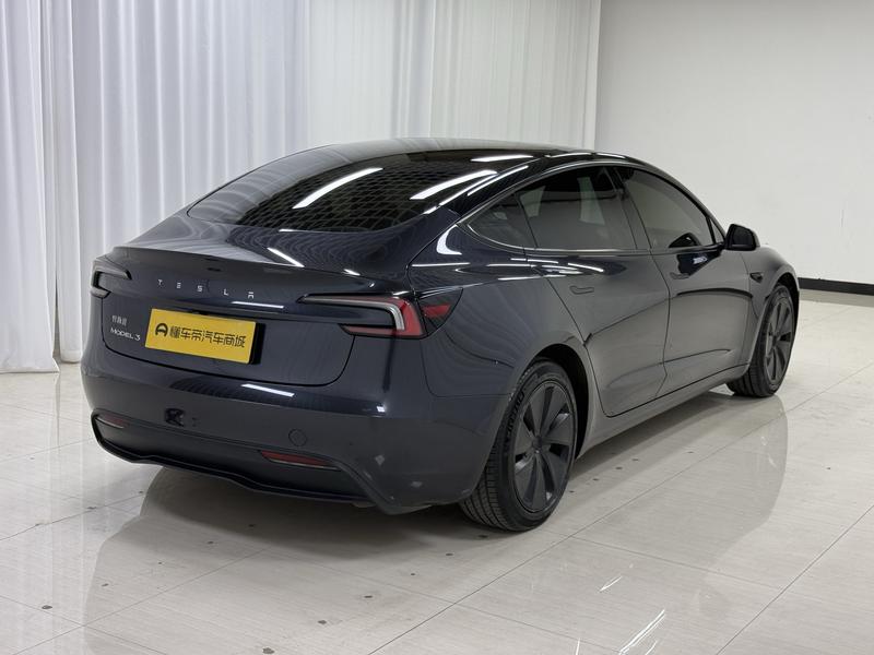 Tesla Model 3 2023