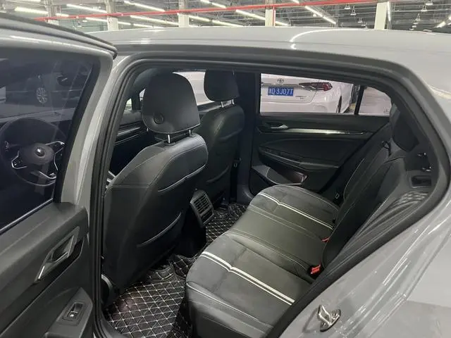 Volkswagen golf 280TSI DSG R-Line