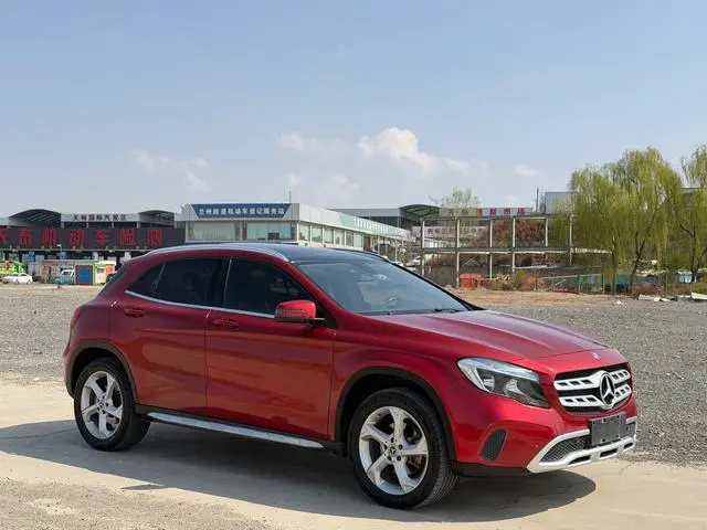 Mercedes-Benz Mercedes-Benz GLA GLA 200 dynamic type