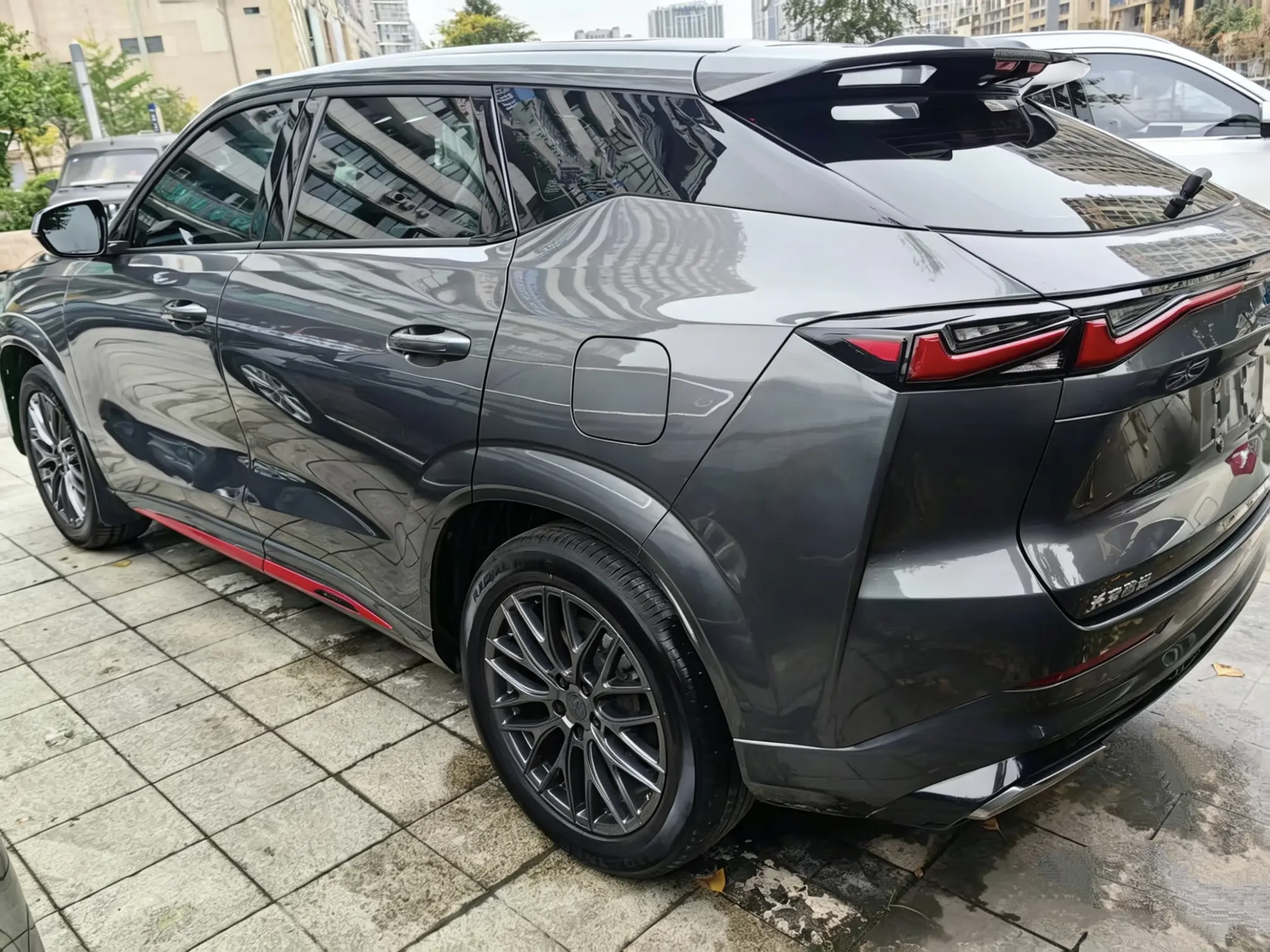 Changan Auchan Changan Auchan Z6 Blue Whale 1.5T DCT Smart Collar City Edition