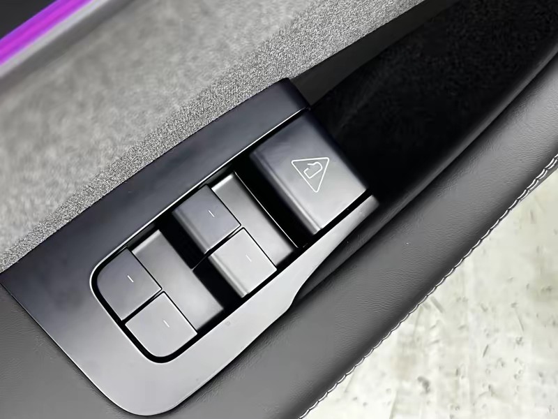 Tesla Model 3 2025