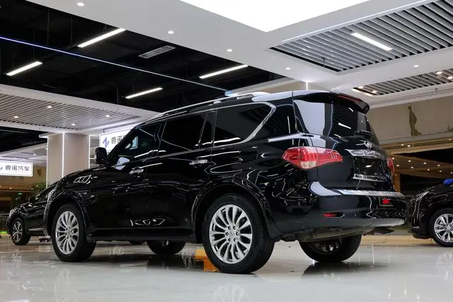 Infiniti Infiniti QX80 5.6L 4WD