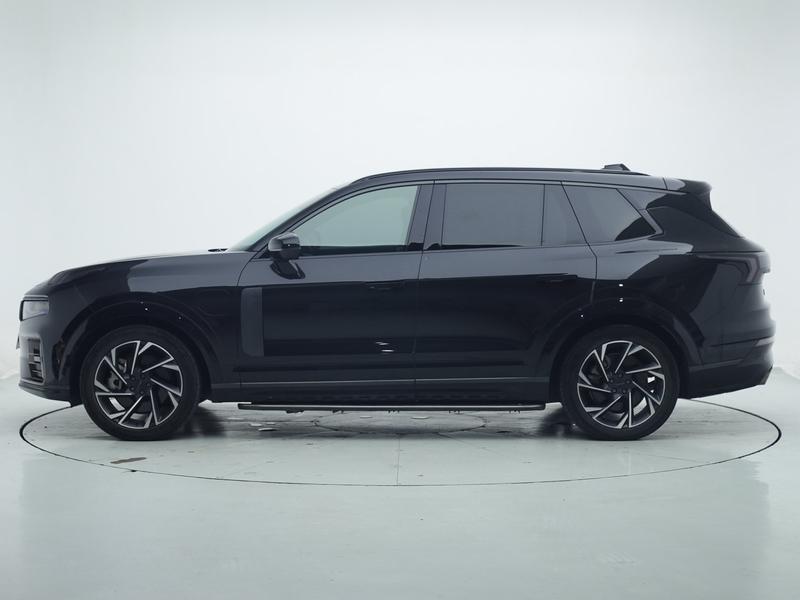 Lynk & Co Lynk&Co 09 EM-P 2021