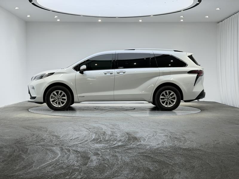 Toyota Gravia 2023