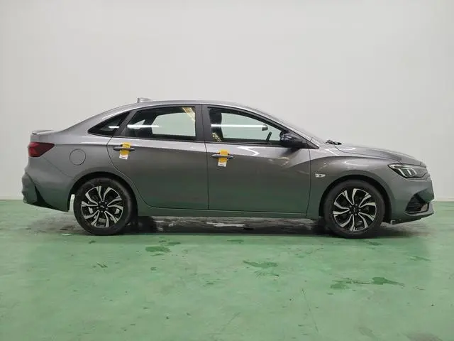 Chevrolet Cruze RS 330T Automatic Fun Version