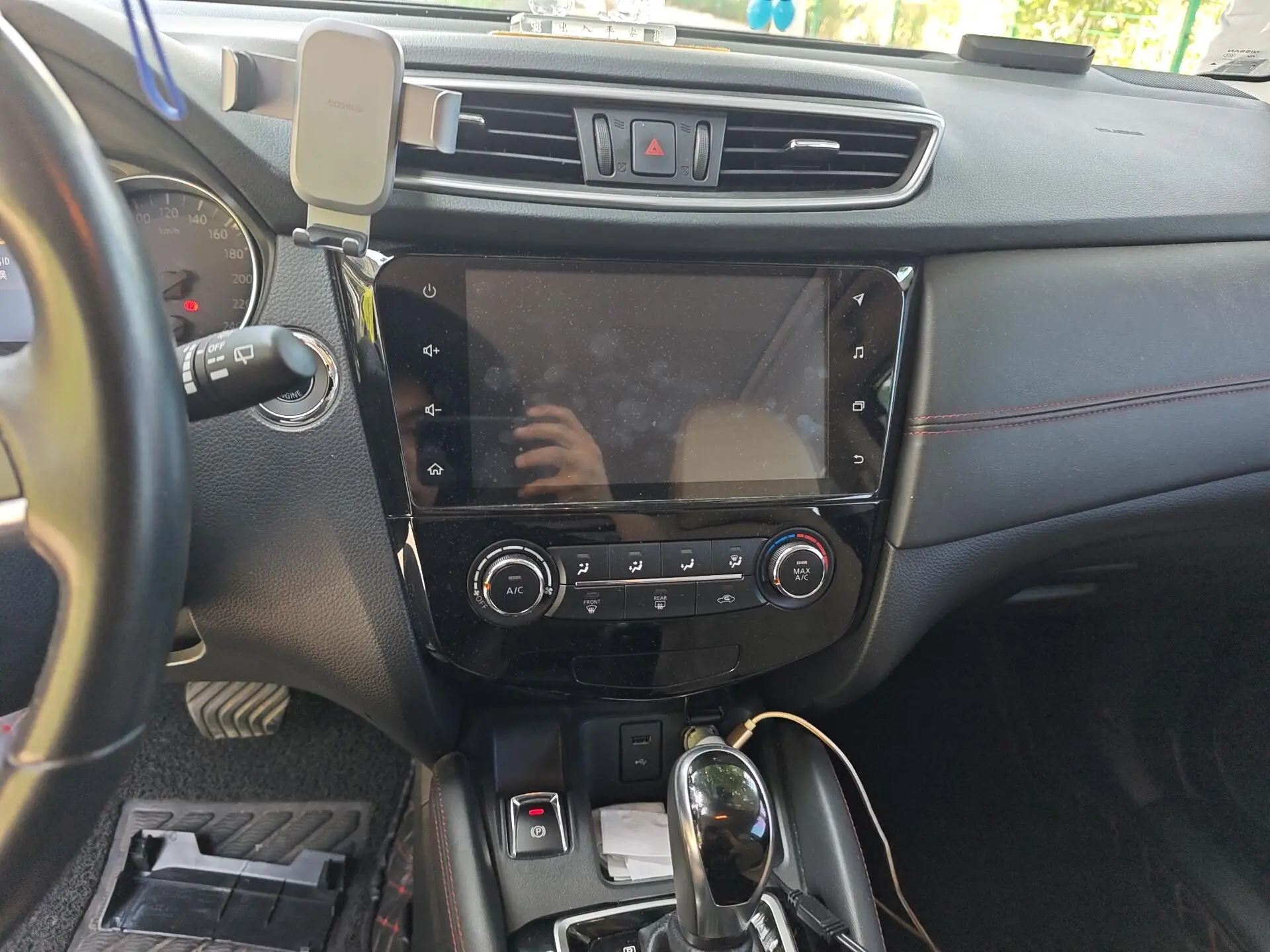 Nissan Qashqai 2.0L CVT Deluxe Edition