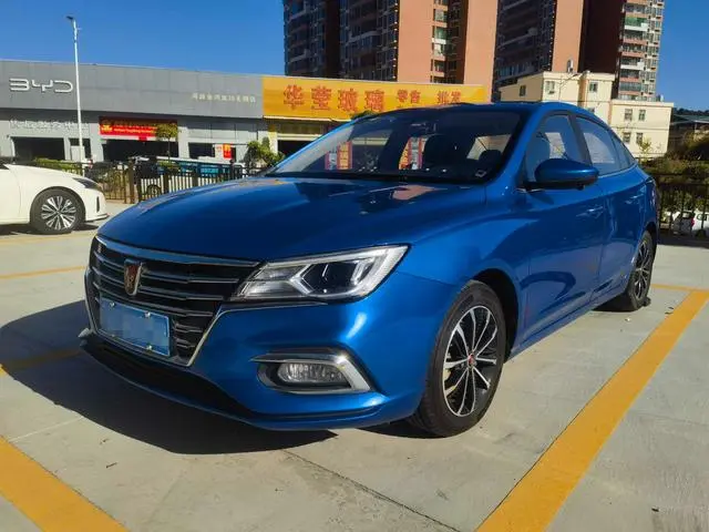 Roewe Roewe i5 1.5L automatic 4G Interconnection Linghao Ultimate Edition
