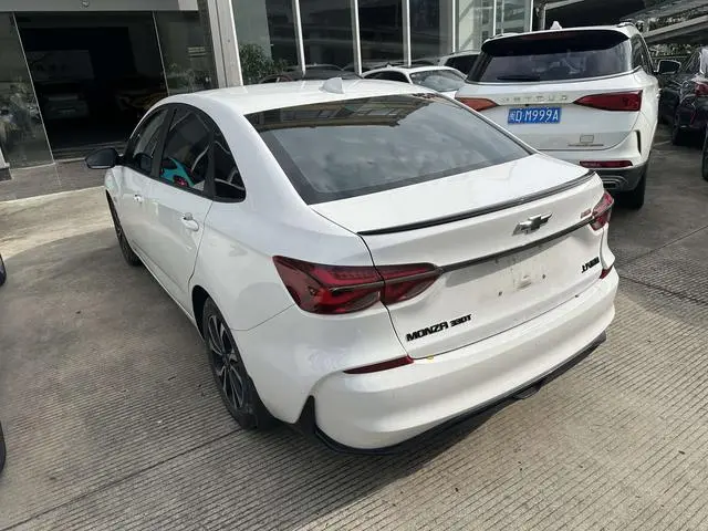Chevrolet Cruze RS 330T Automatic Fun Version
