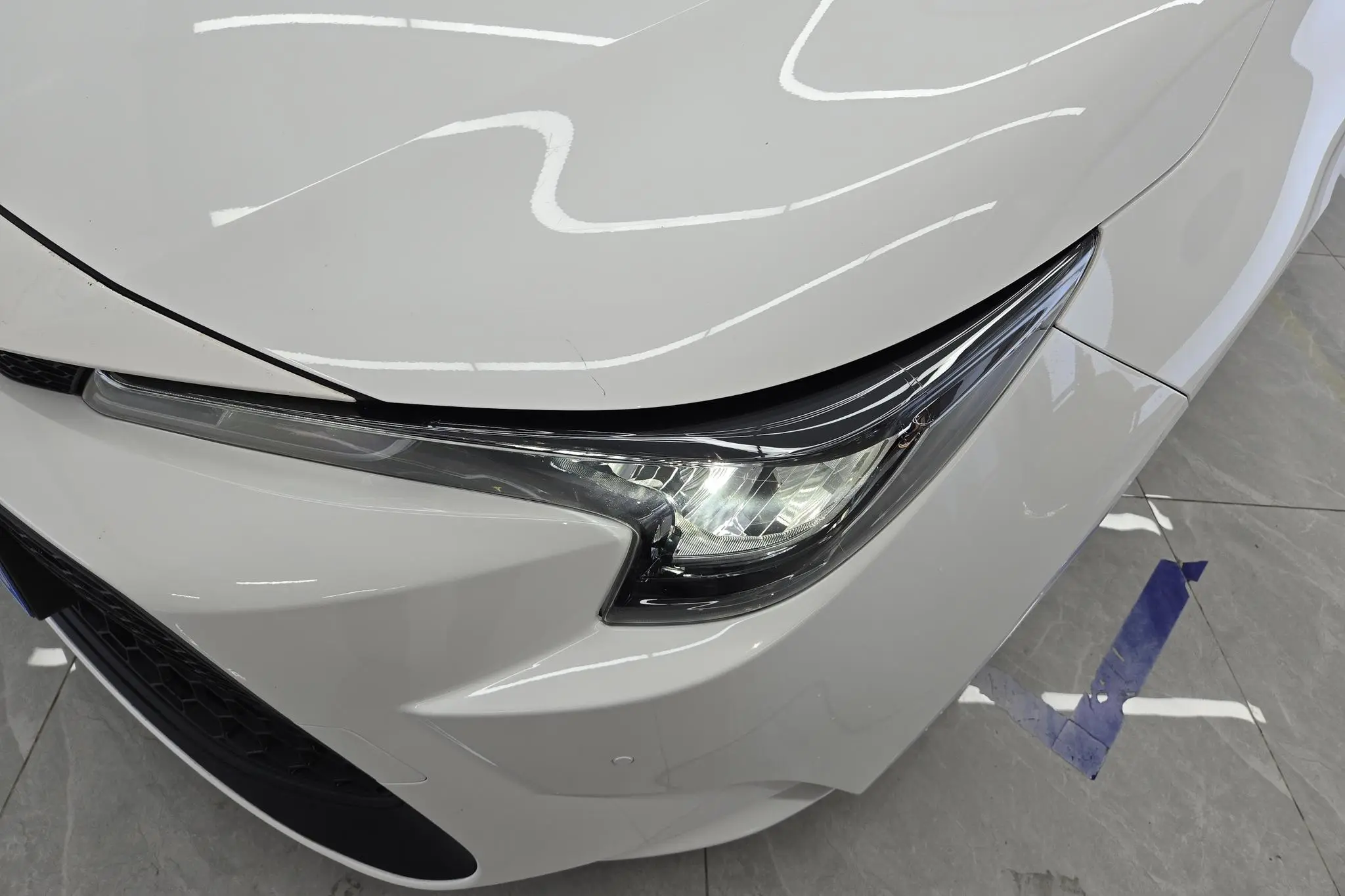 TOYOTA Lei Ling Dual engine 1.8H E-CVT Enterprise Edition