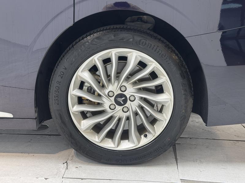 Voyah Lantu Dreamer PHEV 2024