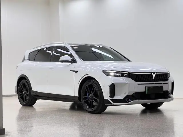 VOYAH Lan Tu FREE Four-wheel drive, long battery life, extended range version