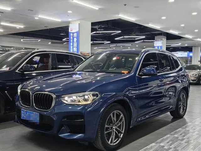 BMW BMW X3 Facelift xDrive25i M sports suit