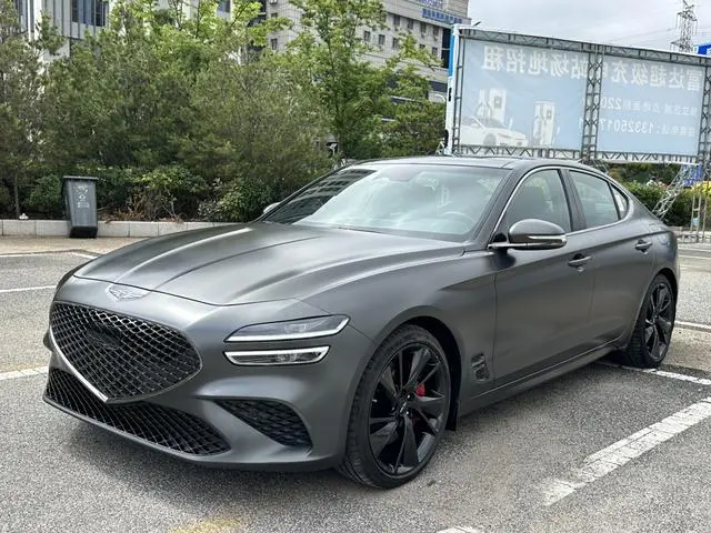 GENESIS Genisys G70 2.0T Rear Drive Deluxe Edition