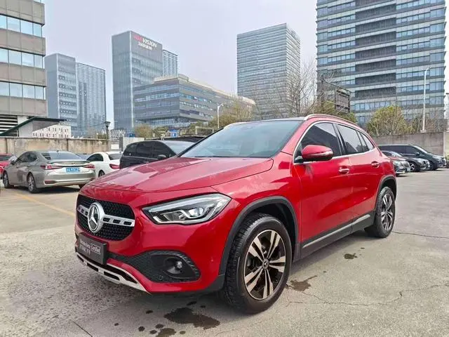 Mercedes-Benz Mercedes-Benz GLA GLA 200
