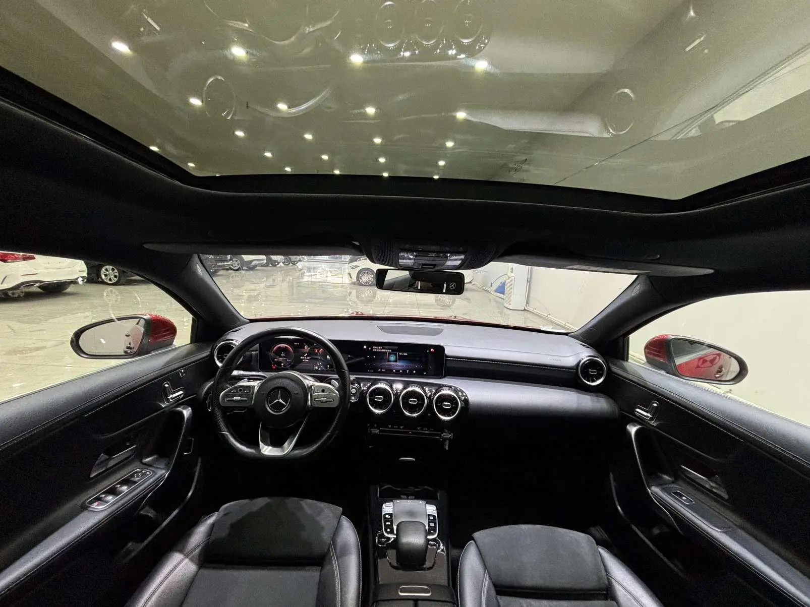 Mercedes-Benz Mercedes-Benz A-class A 200 L sports sedan