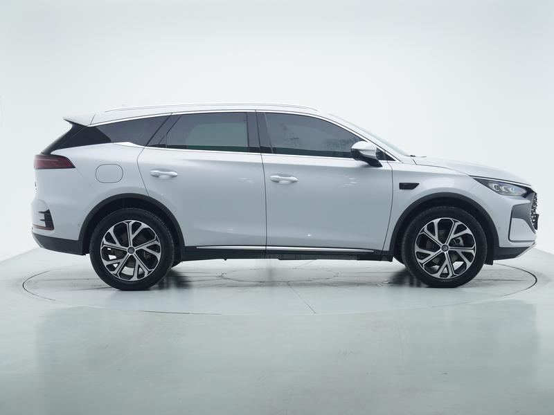 BYD Tang DM 2025