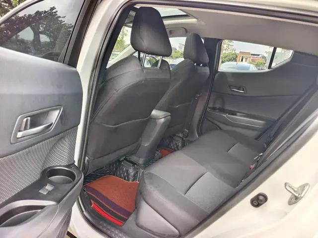 TOYOTA IZOA 2.0L Yixiang Edition