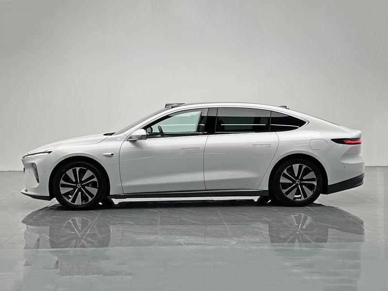 NIO NIO ET7 2021