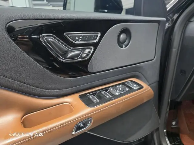 Lincoln Flying home 3.0T V6 four-wheel drive Zunya edition