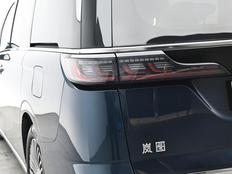 Voyah Lantu Dreamer PHEV 2025