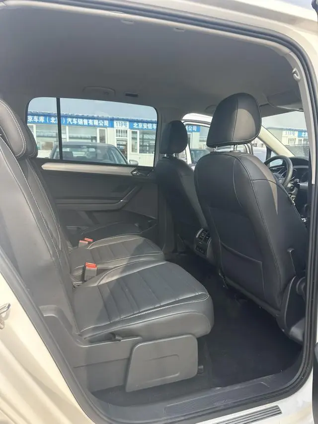Volkswagen Touran L 280TSI automatic comfort Edition