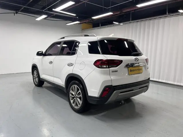 Hyundai Hyundai ix35 2.0L automatic two-wheel drive Zhiyong*Changlian version