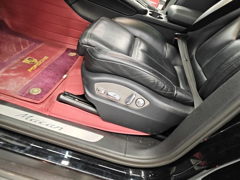 Porsche Macan 2016