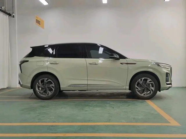 Hongqi Hongqi HS3 2.0T can be version