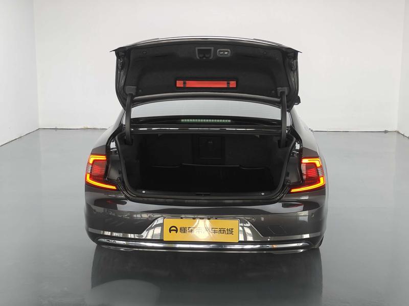 Volvo Volvo S90 PHEV 2022