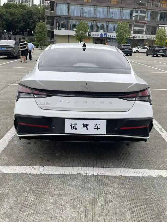Hyundai Elantra 1.5L CVT GLX Elite Edition