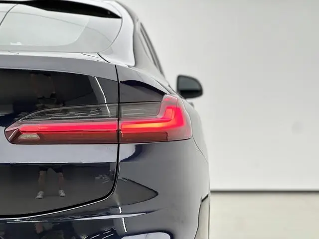 BMW BMW X4 xDrive30i M sports suit