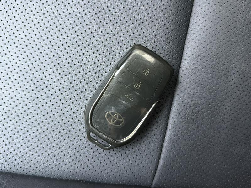 Toyota Camry 2024