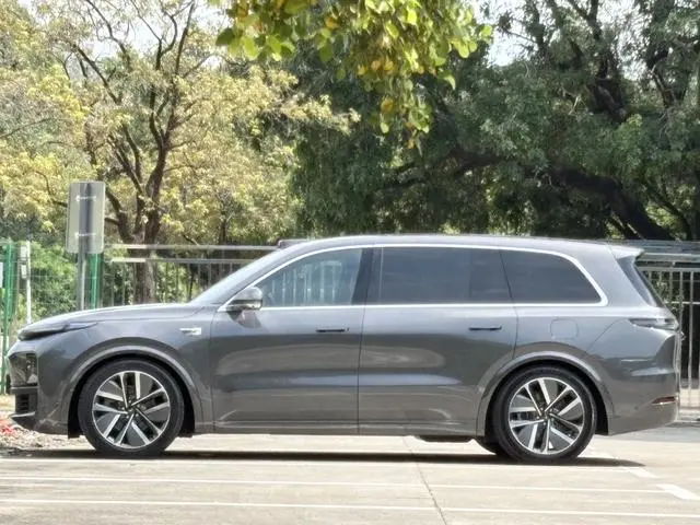 Li Auto Ideal L9 Max version