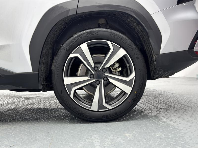 Geely Boyue L 2025