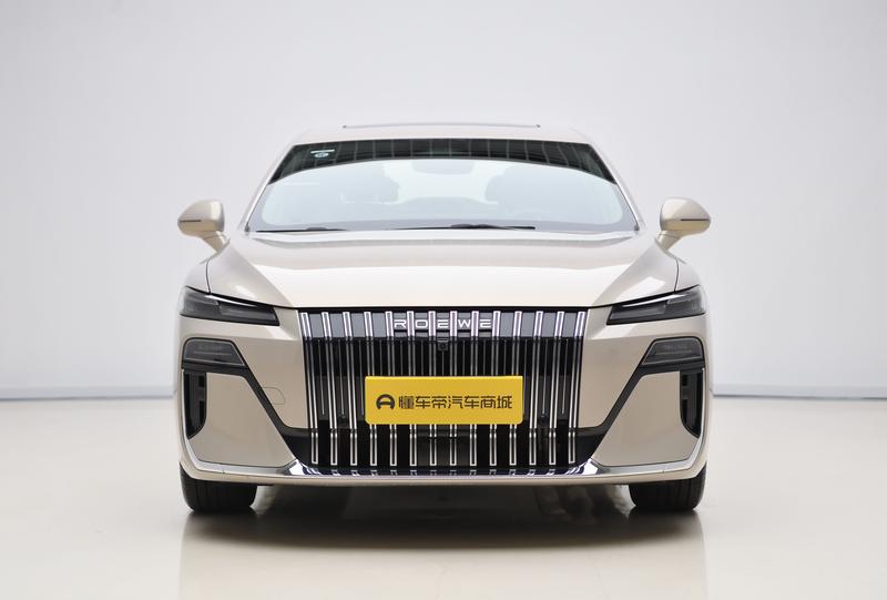 Roewe Roewe M7 DMH 2025