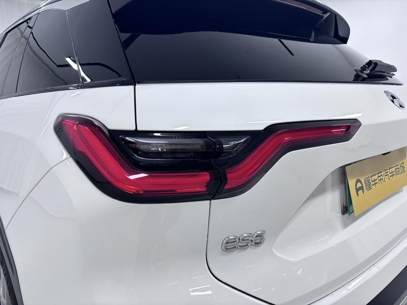 NIO NIO ES6 2020