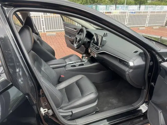Nissan Teana 2.0L XE Fashion Edition