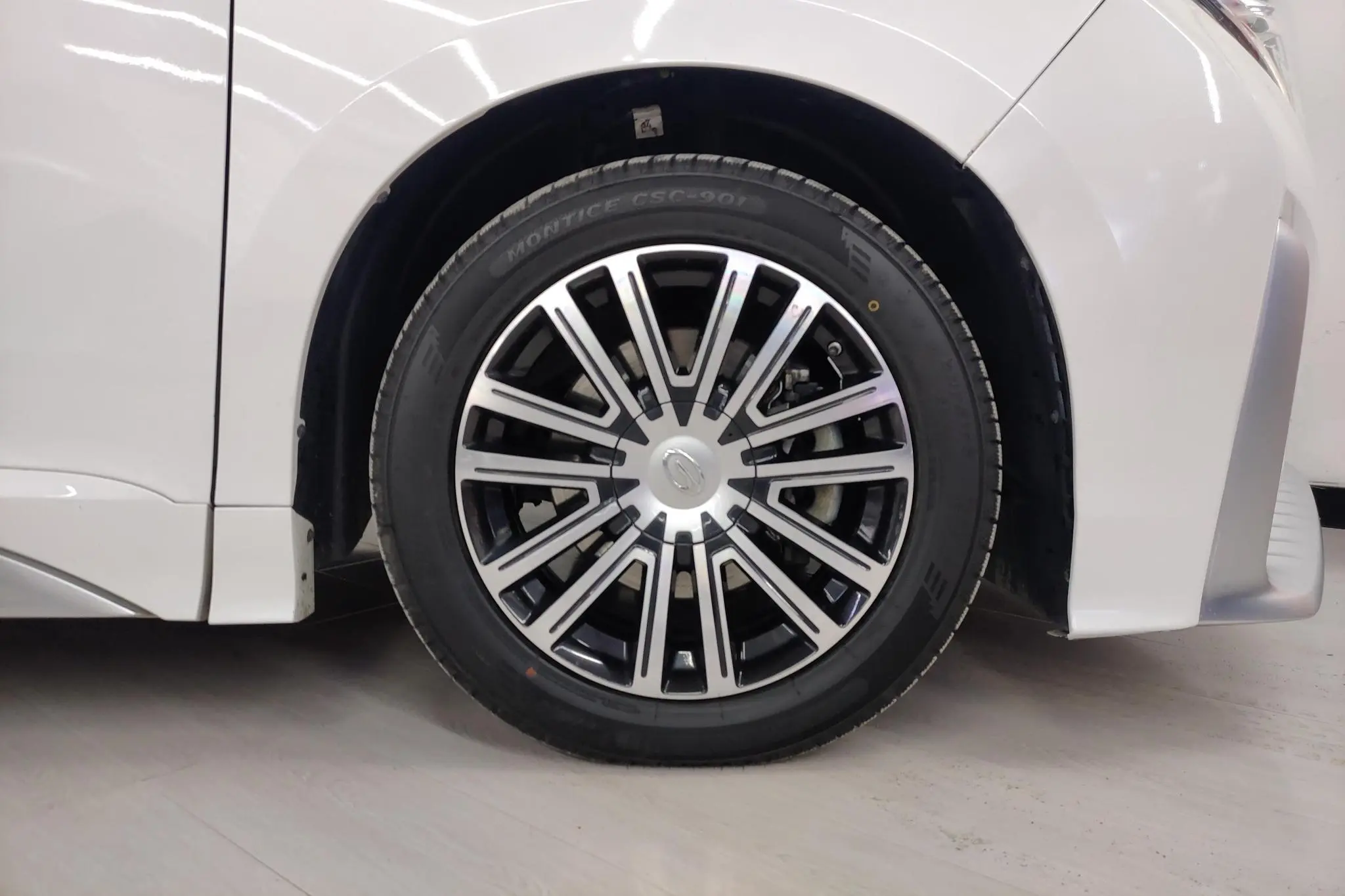 GAC Trumpchi M8 Master Series 390T Premium Edition