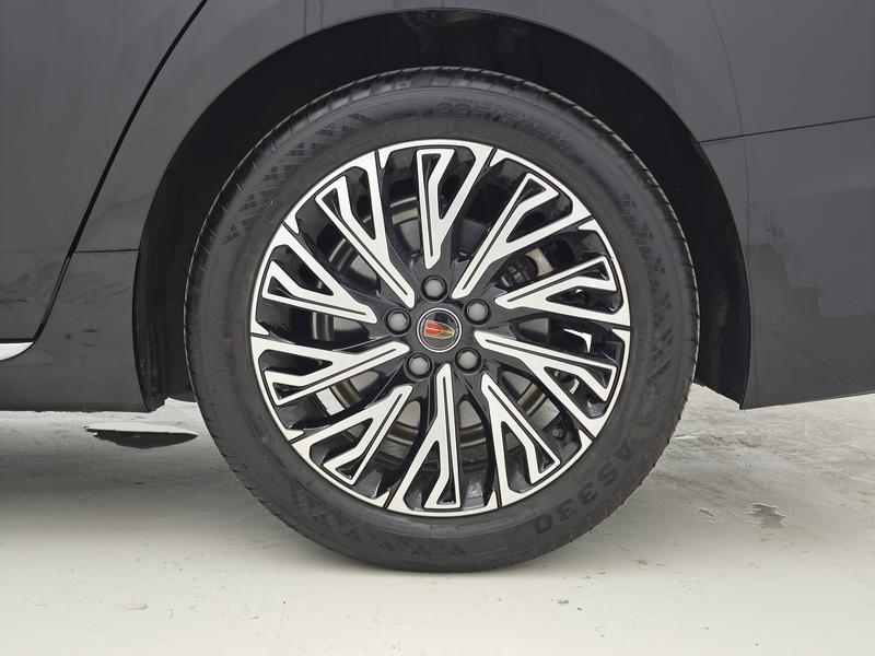 Hongqi Red Flag H5 2025
