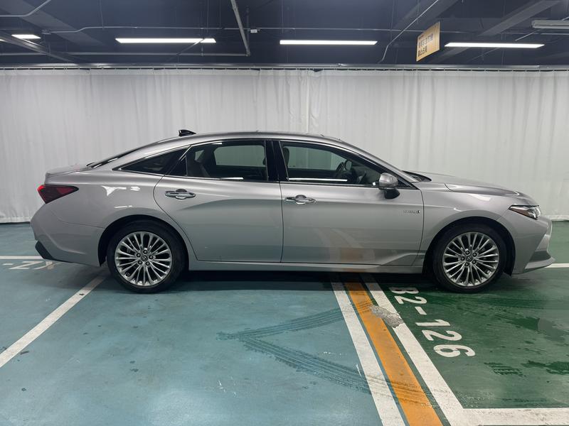 Toyota Asian Dragon 2019