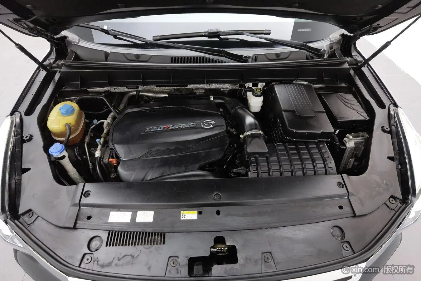 GAC Trumpchi GS8 390T two-wheel drive luxury Zhilian Edition 7 seats