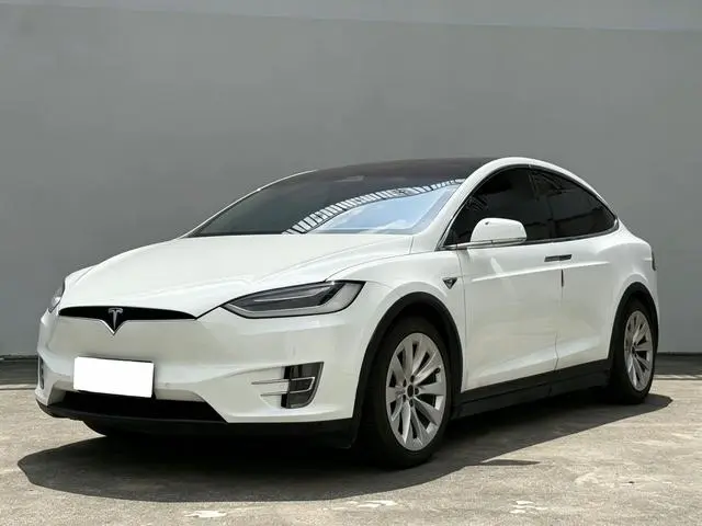 Tesla Model X 90D
