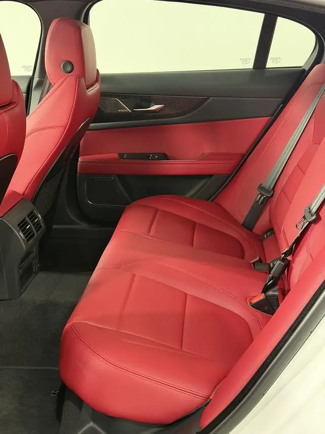 Jaguar Jaguar XEL 2.0T 250PS R-DYNAMIC S Yaohei Sports Edition