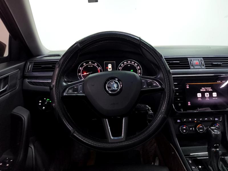 Skoda Superb 2016