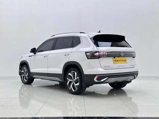 Volkswagen Tuyue 300TSI two-wheel drive full moon version