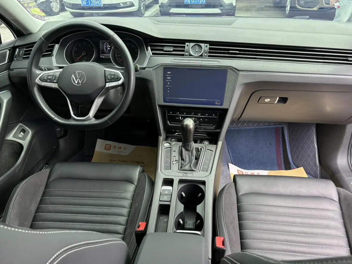 Volkswagen Magotan 330TSI DSG 30th Anniversary Edition