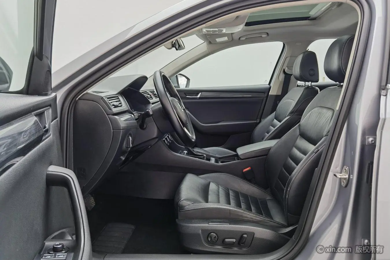 Skoda Speed pie ZI330 DSG Smart Edition