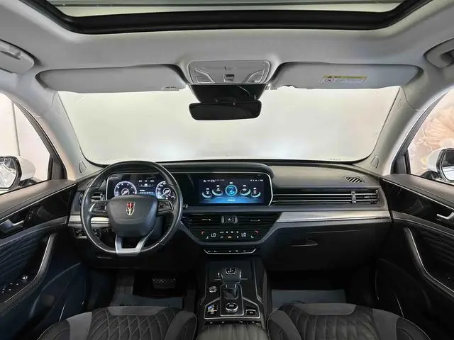 Hongqi Hongqi HS5 2.0T Zhilian Qixiang four-wheel drive version